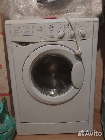 Стиральная машина Indesit wiul103 б/у