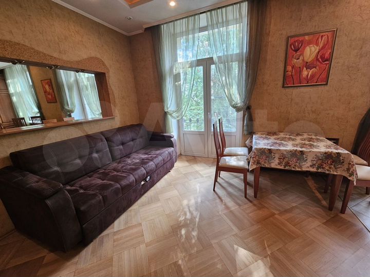 1-к. квартира, 50 м², 3/5 эт.