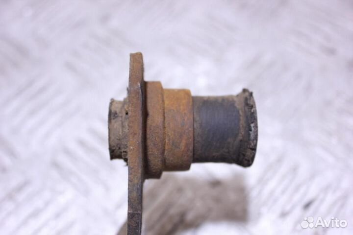 Кронштейн передней балки Renault Scenic 2003 2009