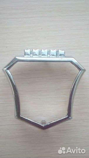 Рамка для эмблемы Волга