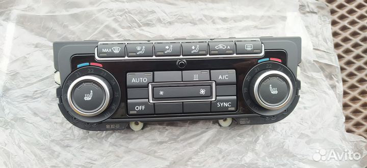 Блок управления климатом Volkswagen 5K0907044GM