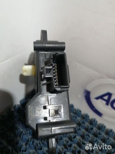 Сервопривод заслонок печки Mitsubishi Pajero