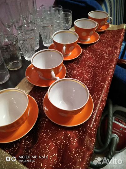 Чашки горох красный с блюдцем СССР 5шт