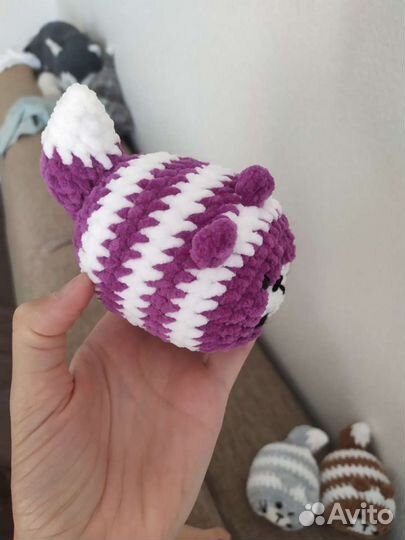 Цветные пухлые коты вязаные амигуруми