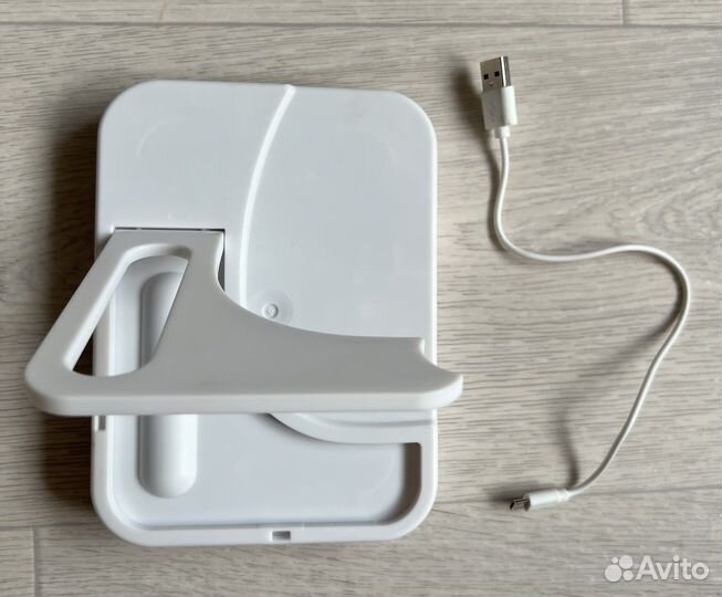 Настольное зеркало с подсветкой