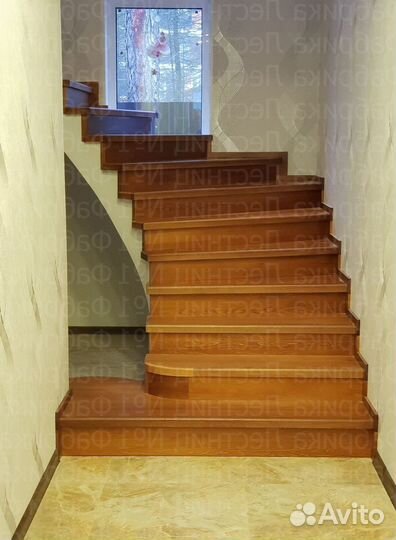 Лестница из массива дерева