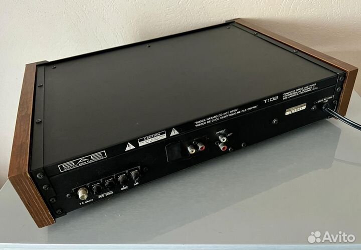 SAE FM tuner