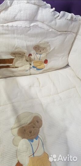 Одеяло и бортики в детскую кроватку