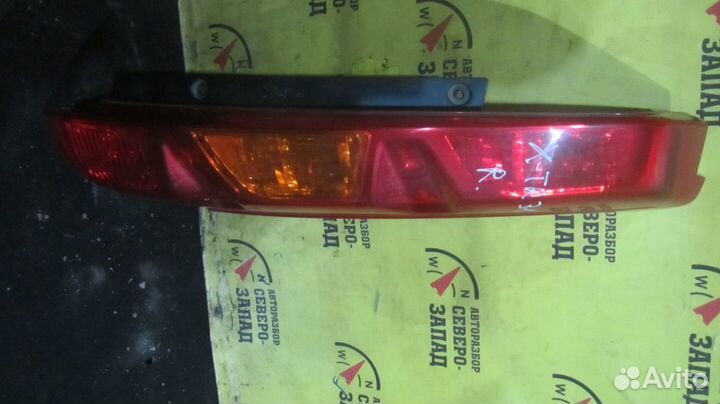 Nissan X-Trail Фонарь правый 2007