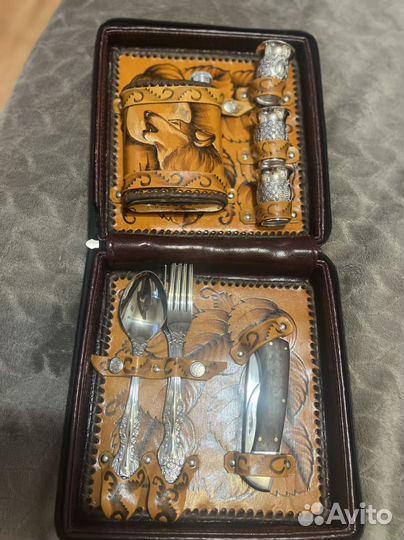 Подарочный набор с фляжкой и рюмками