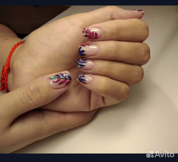 Маникюр и педикюр