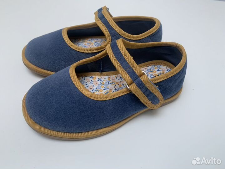 Сандалии, леггинсы, шорты Zara 23 р-р