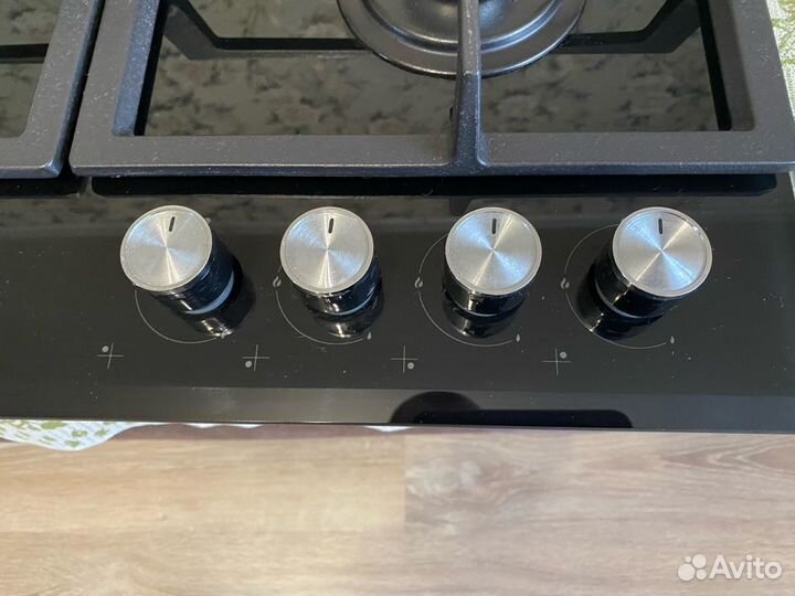 Газовая 4х конфорочная панель Beko hilw 64235S