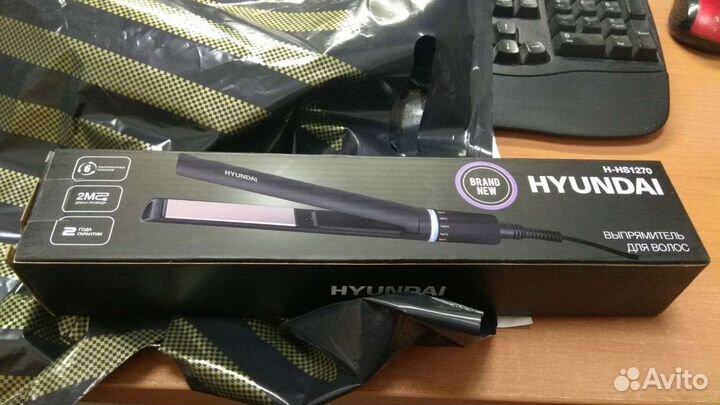 Выпрямитель для волос новый