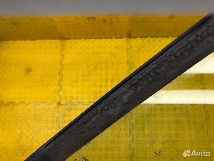 Стекло двери заднее правое Volkswagen Polo cwva