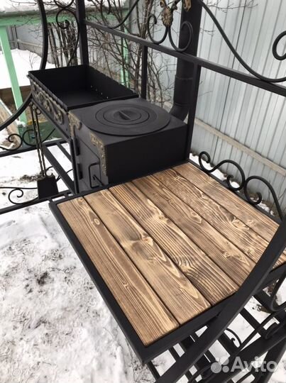 Мангал с крышей