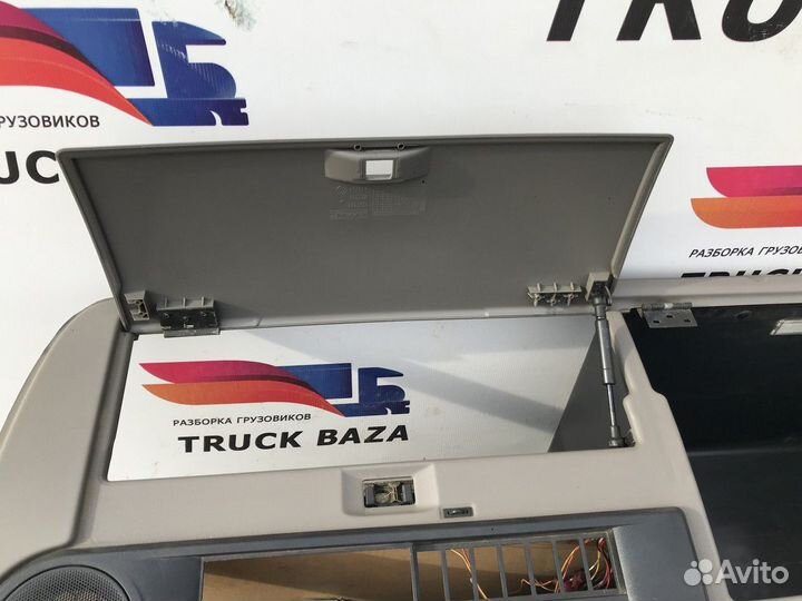 Панель передняя верхняя Daf XF105