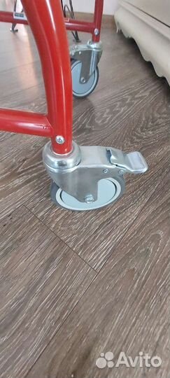 Санитарный стул туалет на колесах