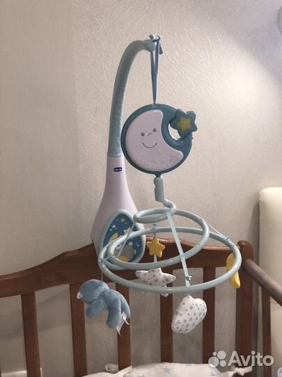 Мобиль на детскую кроватку
