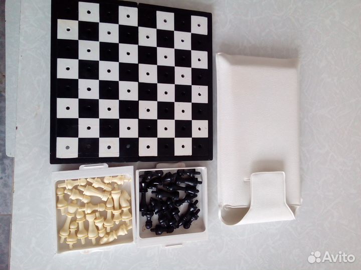 Шахматы, шашки