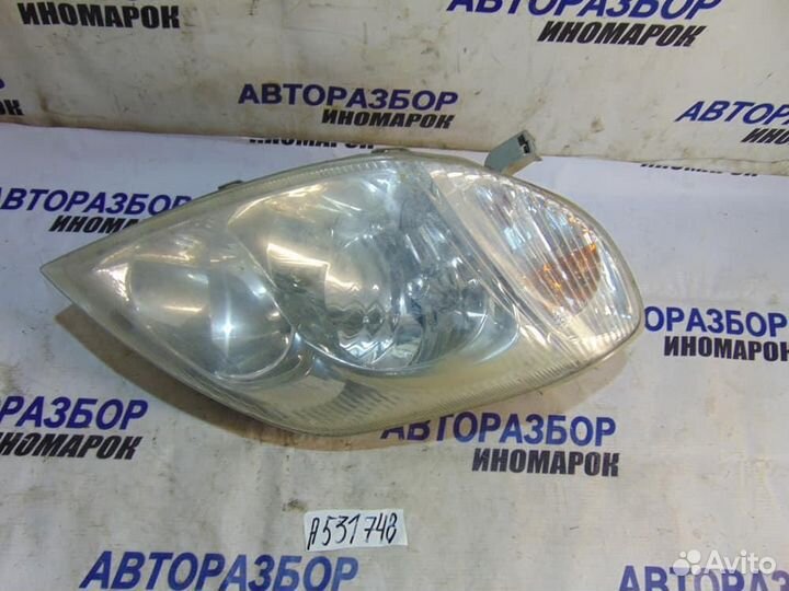 Фара правая для Toyota Corolla 9 2001-2006г