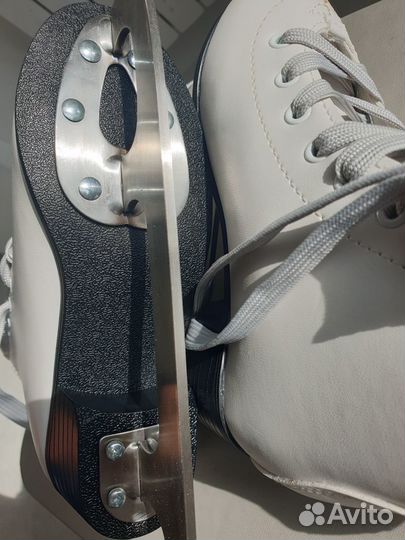 Коньки фигурные детские