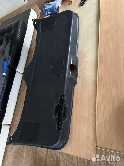 Обшивка крышки багажника subaru outback