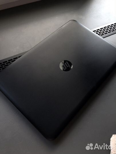 Ноутбук HP - 15-ay576ur