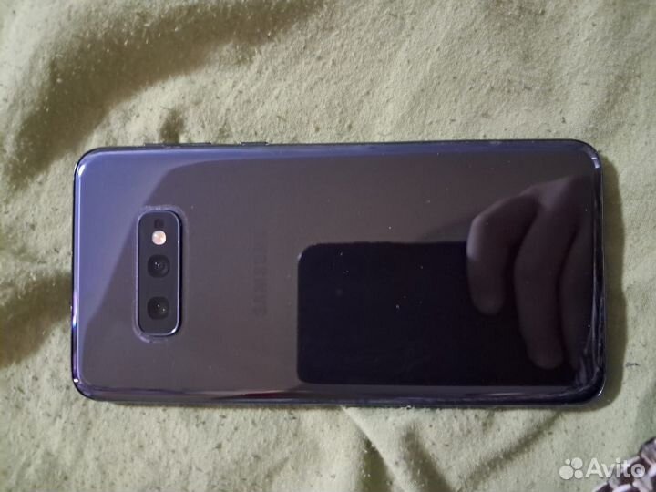 Samsung Galaxy S10e, 6/128 ГБ