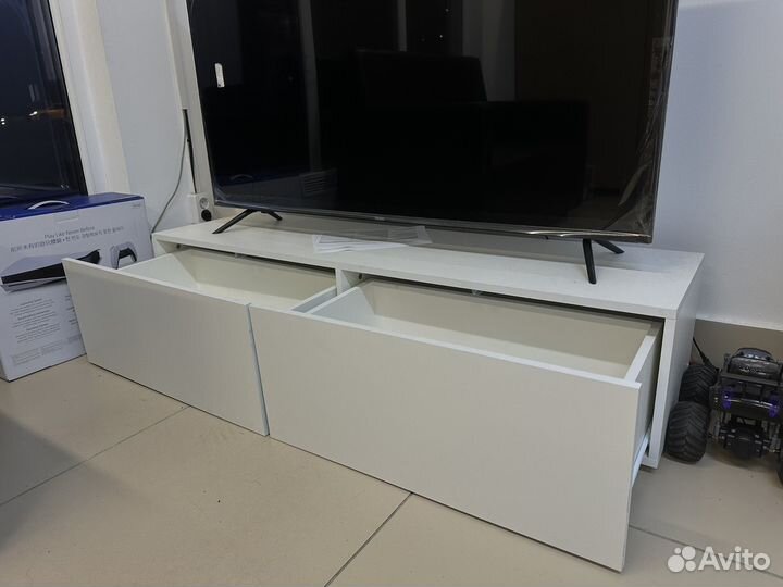 Тумба под тв белая