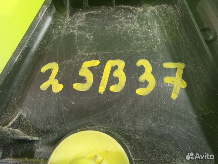 Накладка двери задней правой для Mazda 3 2003-2009