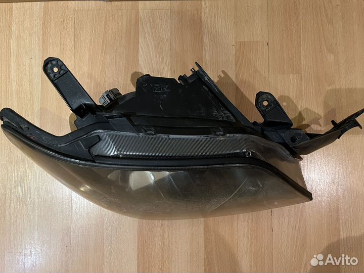 Фары Mitsubishi outlander 1