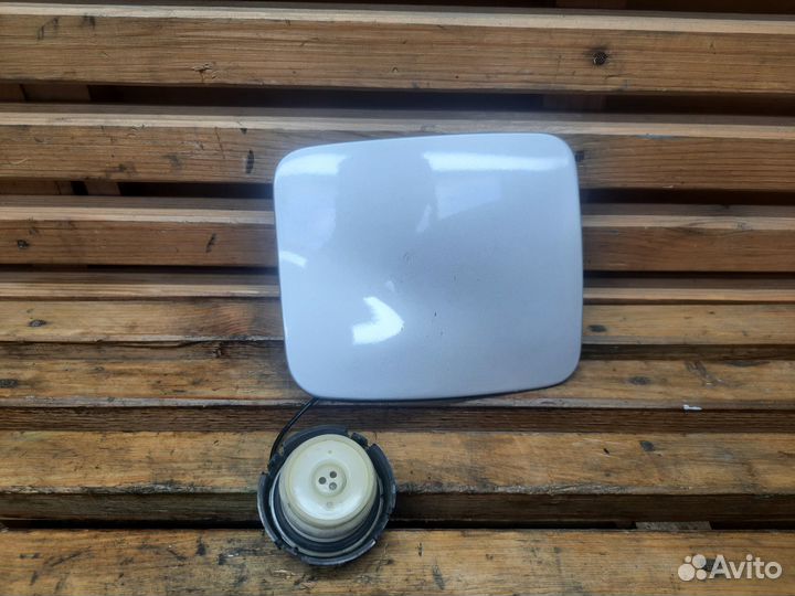 Mitsubishi outlander 1 - лючок бензобака