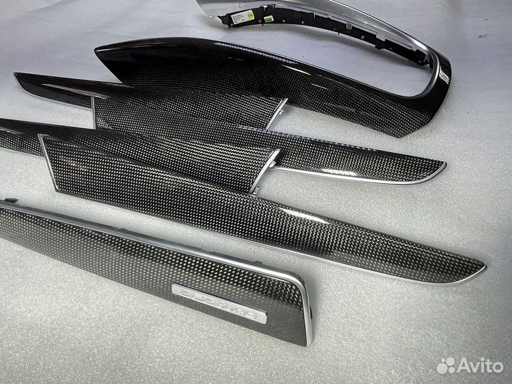 Декоративные планки Карбон audi Q5.8R