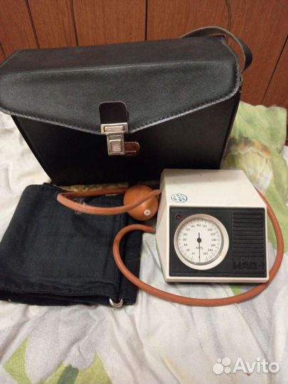 Аппарат для измерения давления