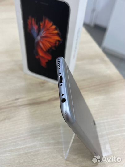 iPhone 6S, 64 ГБ