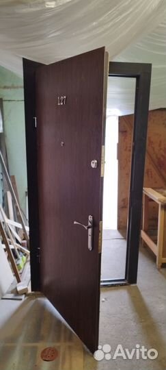 Металлическая дверь бу