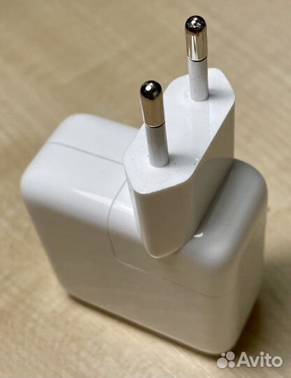 Зарядка для ноутбука Apple