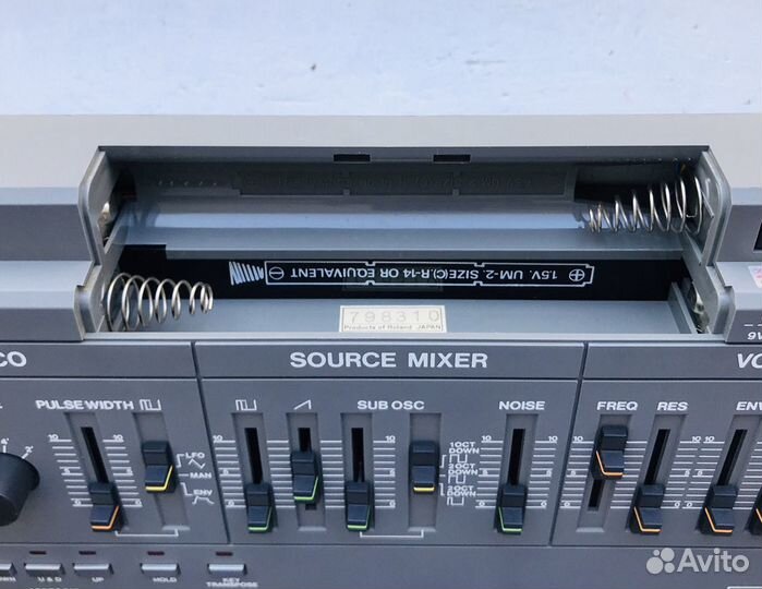 Синтезатор Roland SH-101