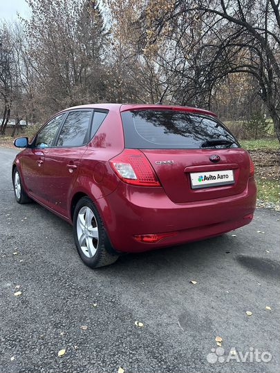 Kia Ceed 2.0 AT, 2011, 164 900 км