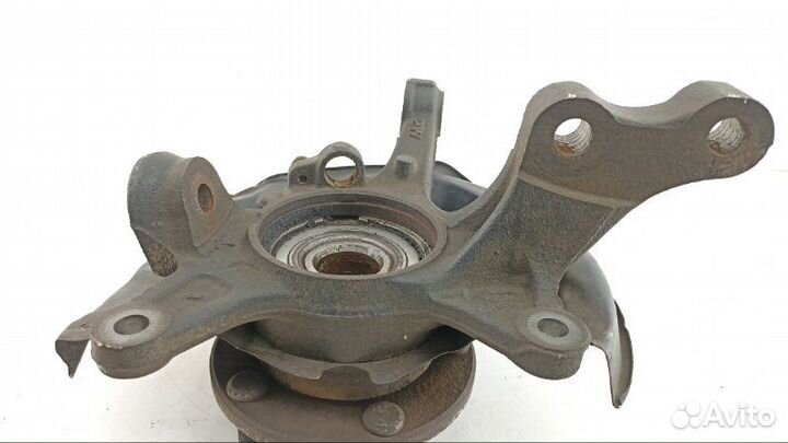 Ступица передняя левая Toyota Ipsum SXM10 1998