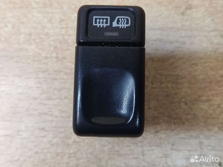 Кнопка обогрева зеркал, Volvo 850