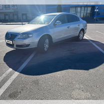 Volkswagen Passat 1.8 AT, 2008, 210 000 км, с пробегом, цена 746 000 руб.