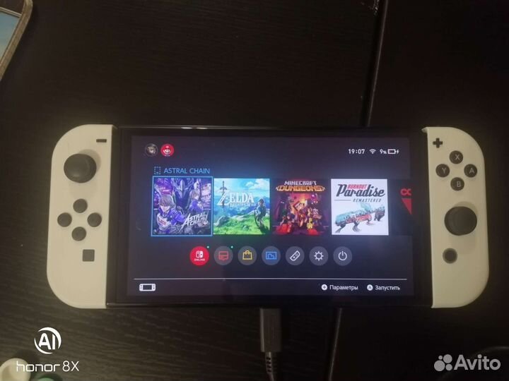 Nintendo switch oled 64 G с 4 играми (картриджи)