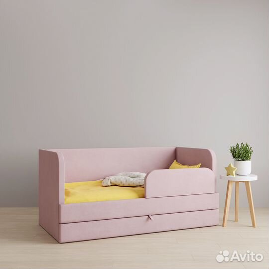 Детская кровать с бортиком