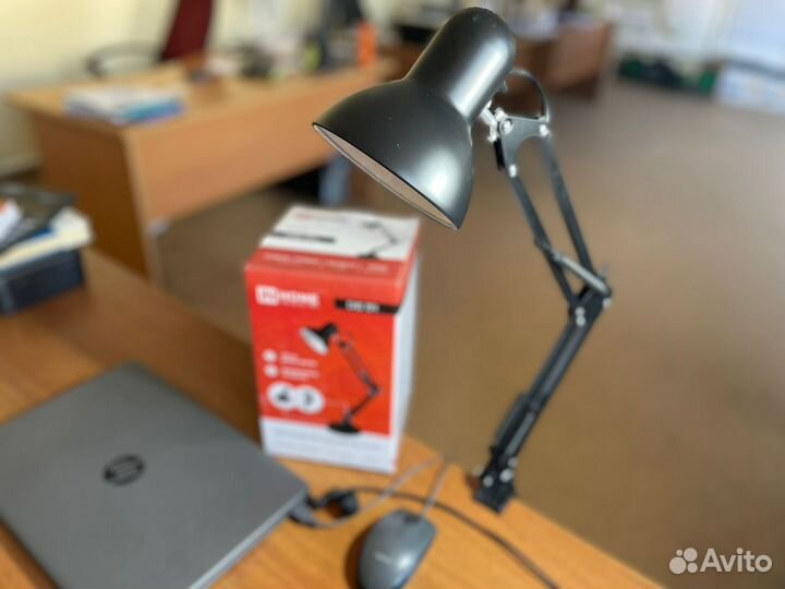 Светильник настольный(Новый)