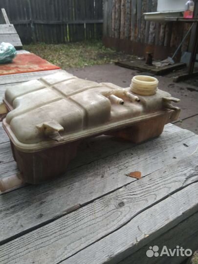 Расширительный бачок Шевроле Эпика