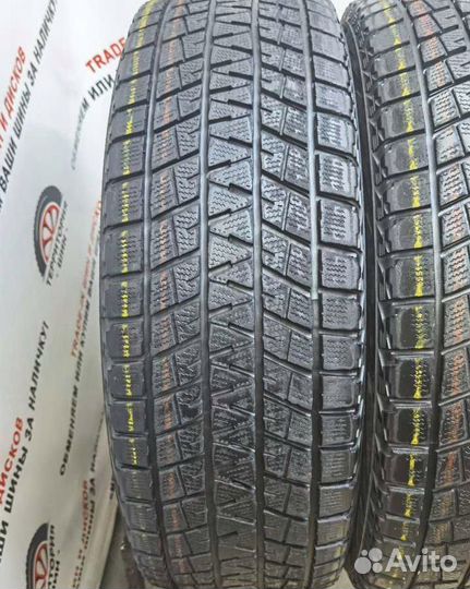 Bridgestone Blizzak DM-V1 255/70 R17