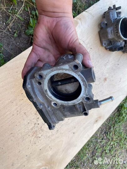 Дроссельная заслонка Toyota Corolla 150