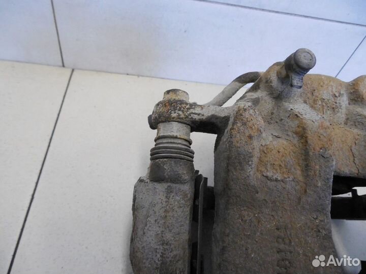 Суппорт передний правый Solaris 2010-2017